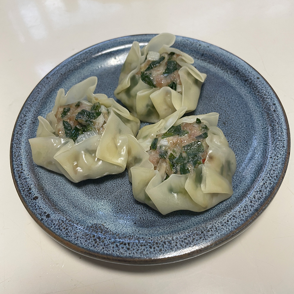 ニラ饅頭（蒸し）